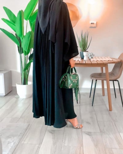 عباية ملكي بكسرات