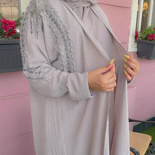 عباية روز الفاخرة