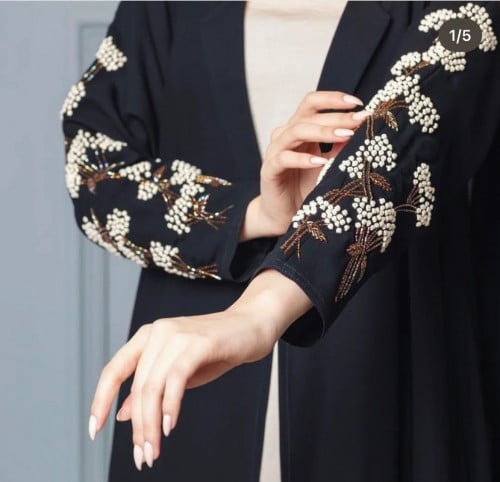 عباية برونزيه