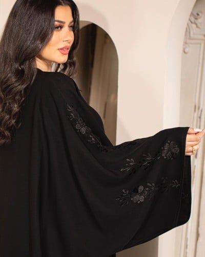 عباية البشت القطريه