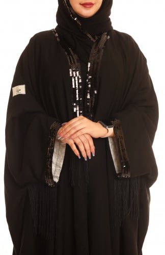 عباية طلة قمر الفاخرة مع طرحة متناغمة متناسقة بنفس...