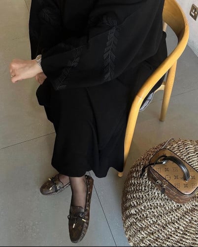 عباية ناعمه