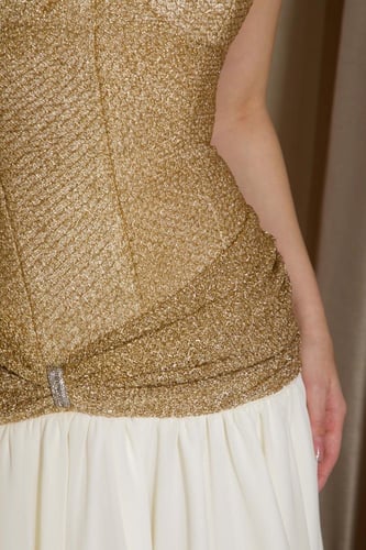 Gold Reflection | انعكاس الذهب