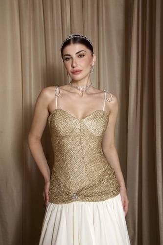 Gold Reflection | انعكاس الذهب