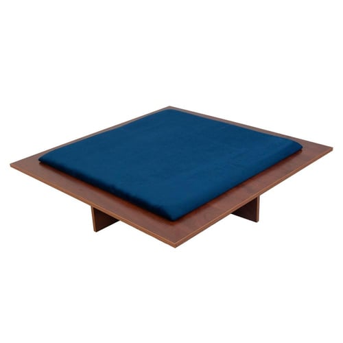 طاولة بلوت أرضية اقتصادية