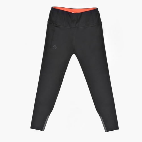 طقم كانجرو الرياضي النسائي مصمم بتقنية متطورة