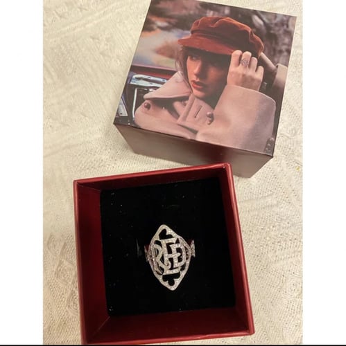 Taylor Swift Red Ring