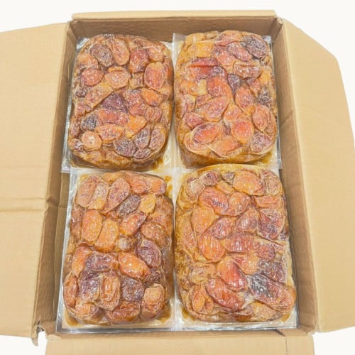 كيس صقعي (شبح) العوس للتمور, ضميد مصنع