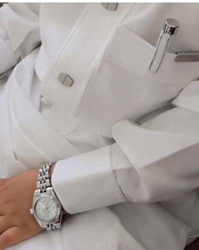 ساعة وقلم أطفال