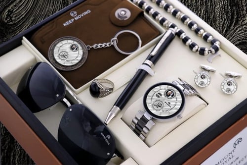 اطقم مونت رويال (بالاسم)