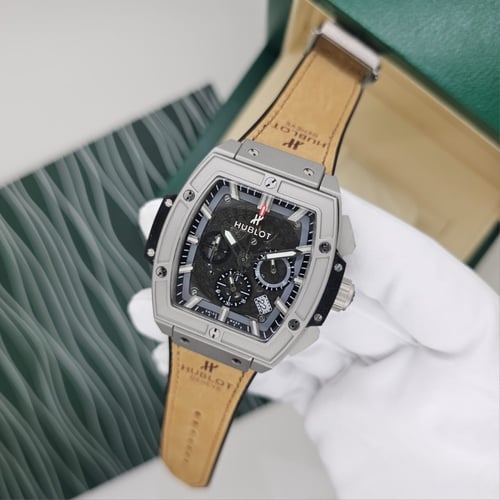 ماركة هوبلت اسبورت جلد