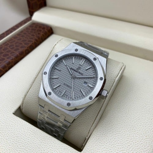 اوديما بياجية فضي