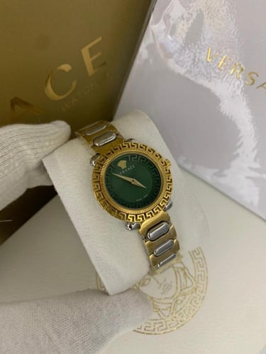 ساعة فرزاتشي نسائية