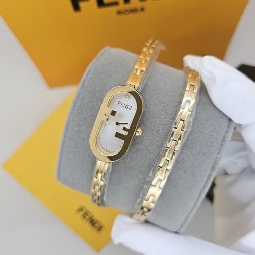 ساعة فندي نسائية Fendi O'Lock Vertical