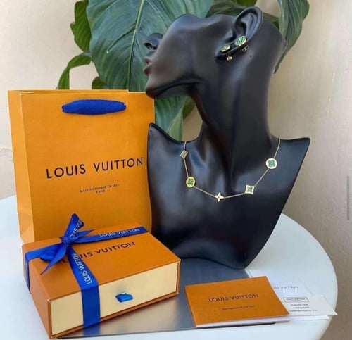 حلق وسلسال لويس فيتون