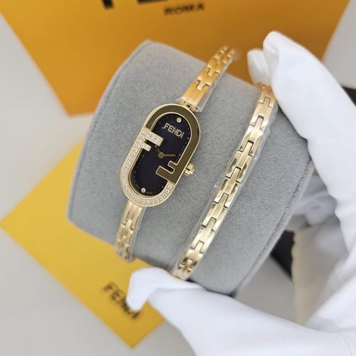 ساعة فندي نسائية Fendi O'Lock Vertical