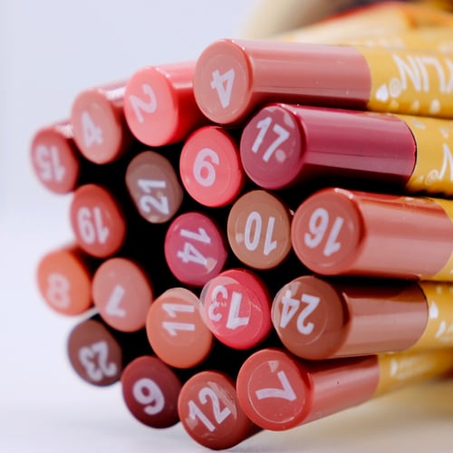 قلم روج مطفي