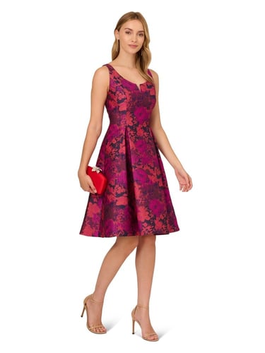 فستان قصير واسع بدون أكمام