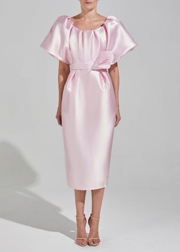 فستان بأكمام منفوخة تصميم khoonhooi