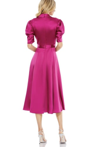 فستان قصير بأكمام منفوخة