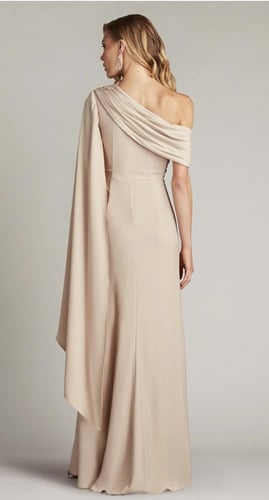 فستان كريب بكتف شال