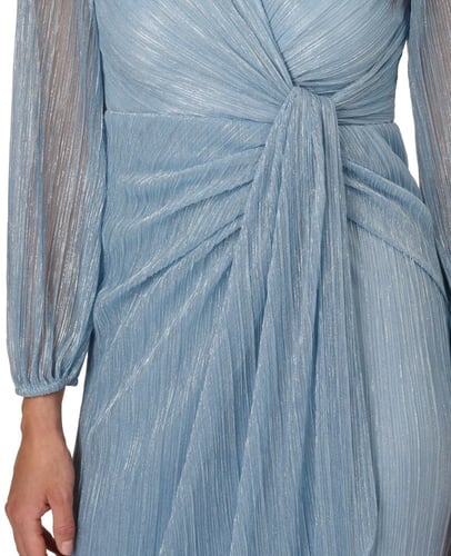 فستان معدني مجعد بأكمام شفاف طويلة