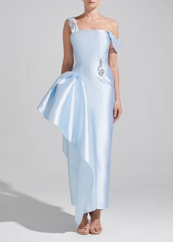 فستان مكشكش من جانب تصميم Khoonhooi