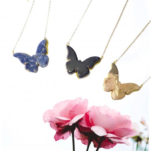 سلسال مملوء ذهب مع حجر طبيعي على شكل فراشة