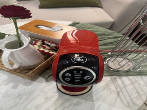 ماكينة قهوة كبسولات دولتشي جينيو اس بلس أحمر