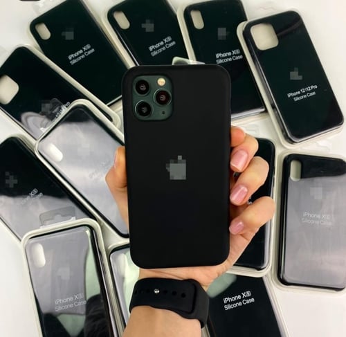 كفر ايفون 14 اسود black silicone case for iPhone 1...