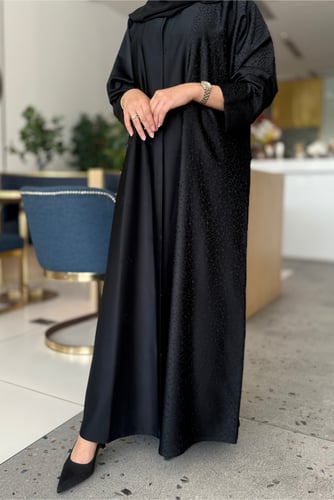 عباية بطرحة عجائب اسود