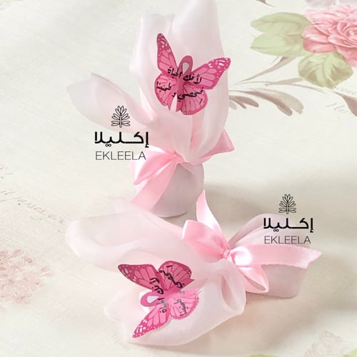 توزيعات مناكير ملون مع ثيم توعيه بسرطان الثدي ( 12...