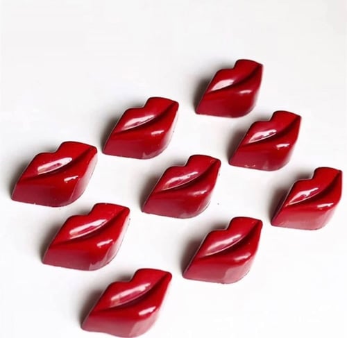 قالب اكليريك شكل شفاه لصنع الشكولاه / قوالب شكولات...