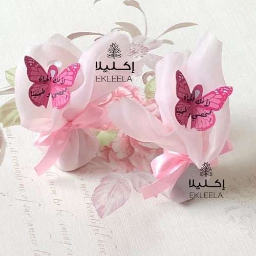 توزيعات مناكير ملون مع ثيم توعيه بسرطان الثدي ( 12...