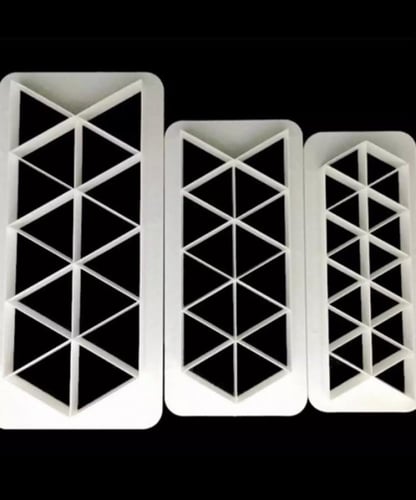 قطاعة مثلث لعجين السكر / قطاعات تزيين / قطاعه اشكا...