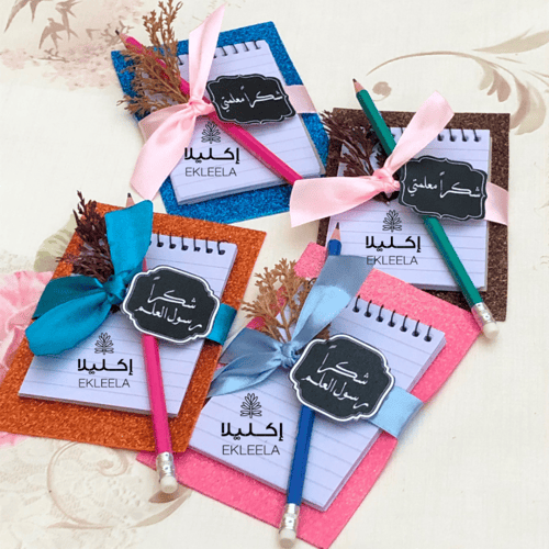 توزيعات يوم المعلم / توزيعات نوته مع قلم رصاص ( 12...