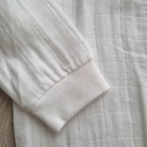 افرول ولادي لون ابيض