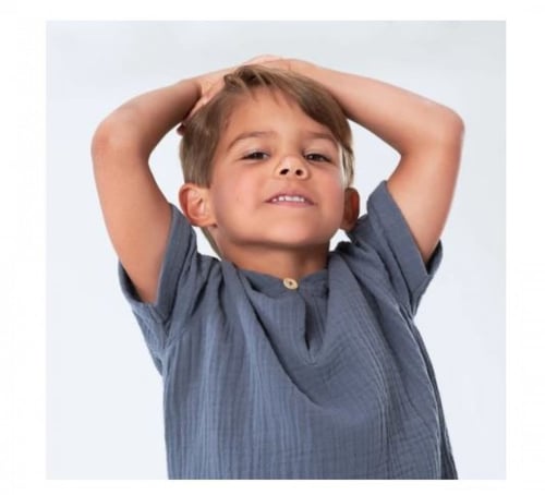 قميص هودي بقماش الشاش رمادي مناسب للجنسين