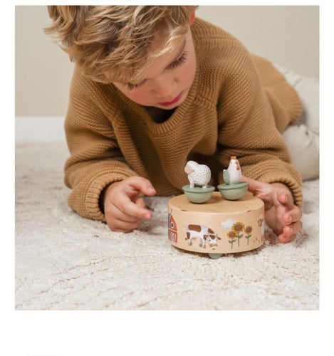 صندوق الموسيقى الخشبي (ثيم المزرعة)