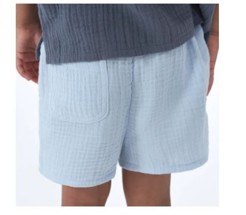 شورت بقماش الشاش ازرق مناسب للجنسين