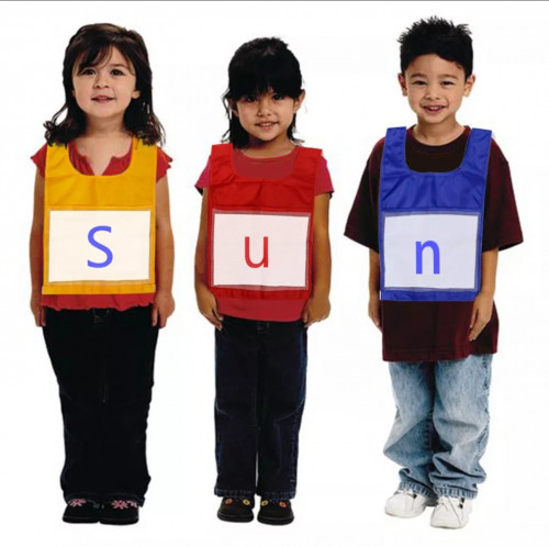 3 صدرية مع جيب لتعليم الحروف والكلمات