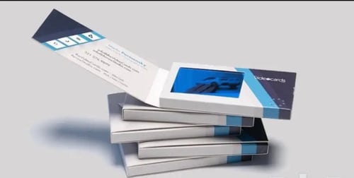 كرت فيديو لوضع المادة التعليمية وعرضها