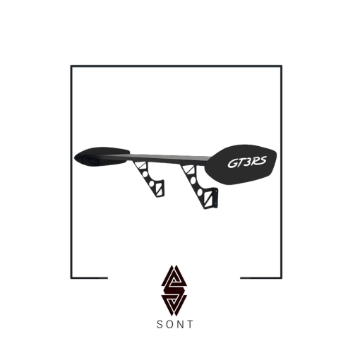 رف جناح GTR3 اسود الشعار بلون الأبيض