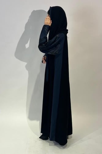 اكمام جاكار كحلي