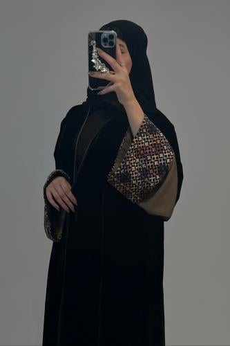 مخمل اكمام بني