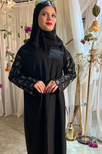 عباية بتطريز اخضر ذهبي