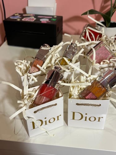 باكج توزيعات ديور ١٢ حبه ارواج وقلوسات وبلاشرات