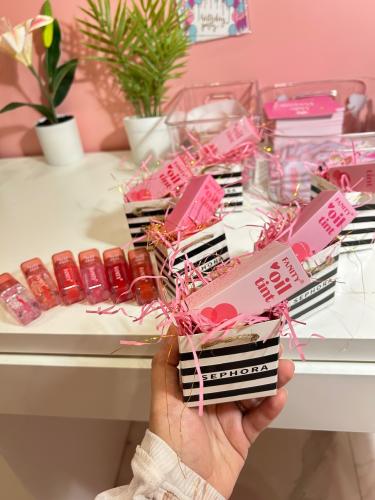 توزيعات ٦ حبات سيفورا تنت اويل