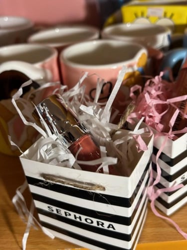 باكج التوزيعات ٦ حبات عشوائي