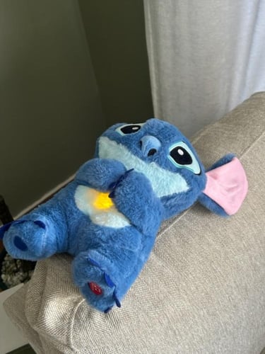 دمية ستيتش يتنفس